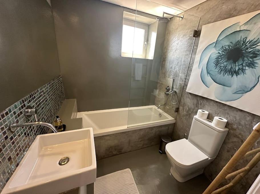 Renovado Com Ac, 2 Wc Completos, Terraco E Garagem Apartamento Porto Exterior foto