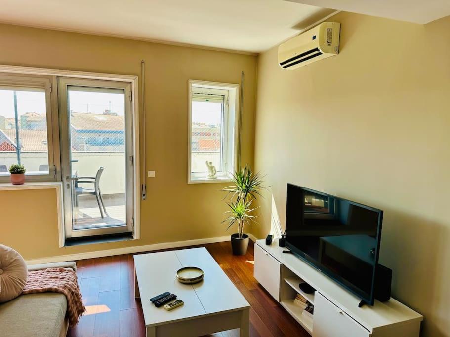 Renovado Com Ac, 2 Wc Completos, Terraco E Garagem Apartamento Porto Exterior foto