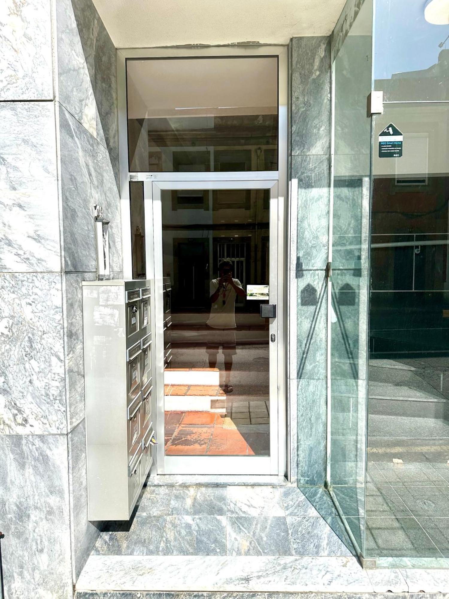Renovado Com Ac, 2 Wc Completos, Terraco E Garagem Apartamento Porto Exterior foto